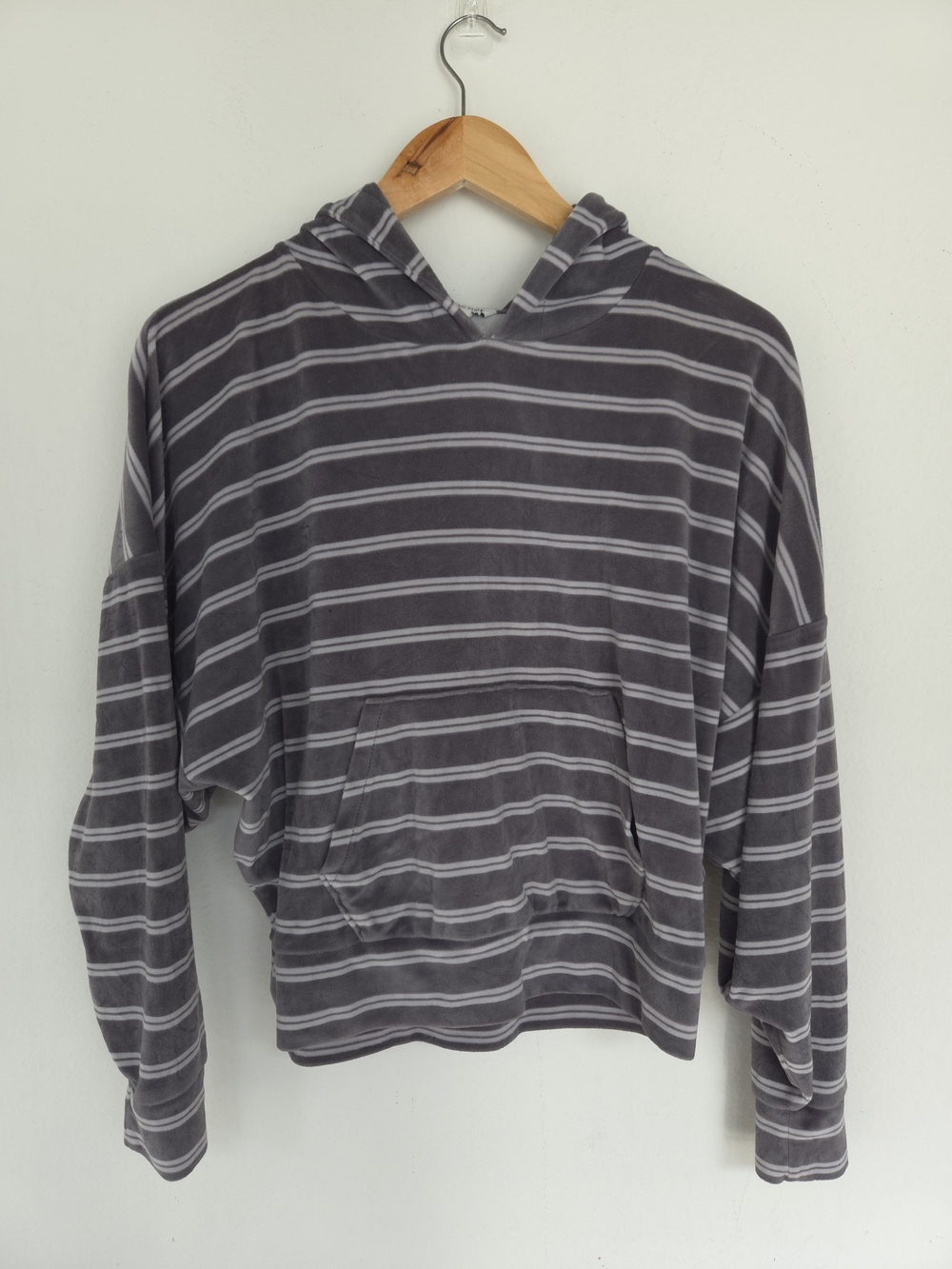 American Eagle Outfitters Velour Stretch Gray & White Striped Hooded Pullover XS